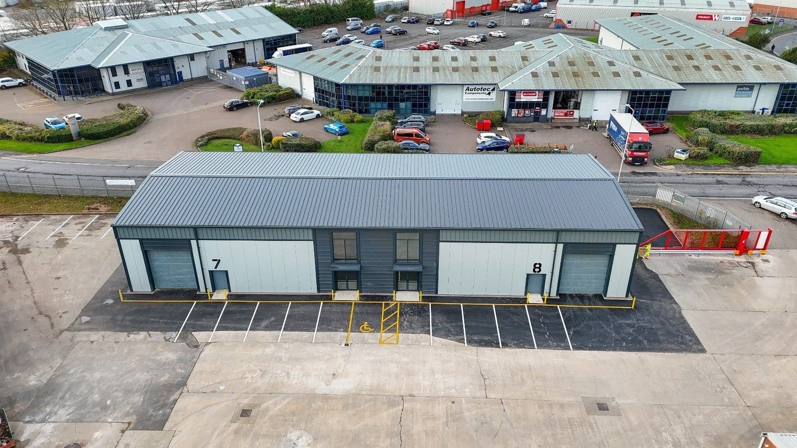 Retail/Shop in Newark - photo 3