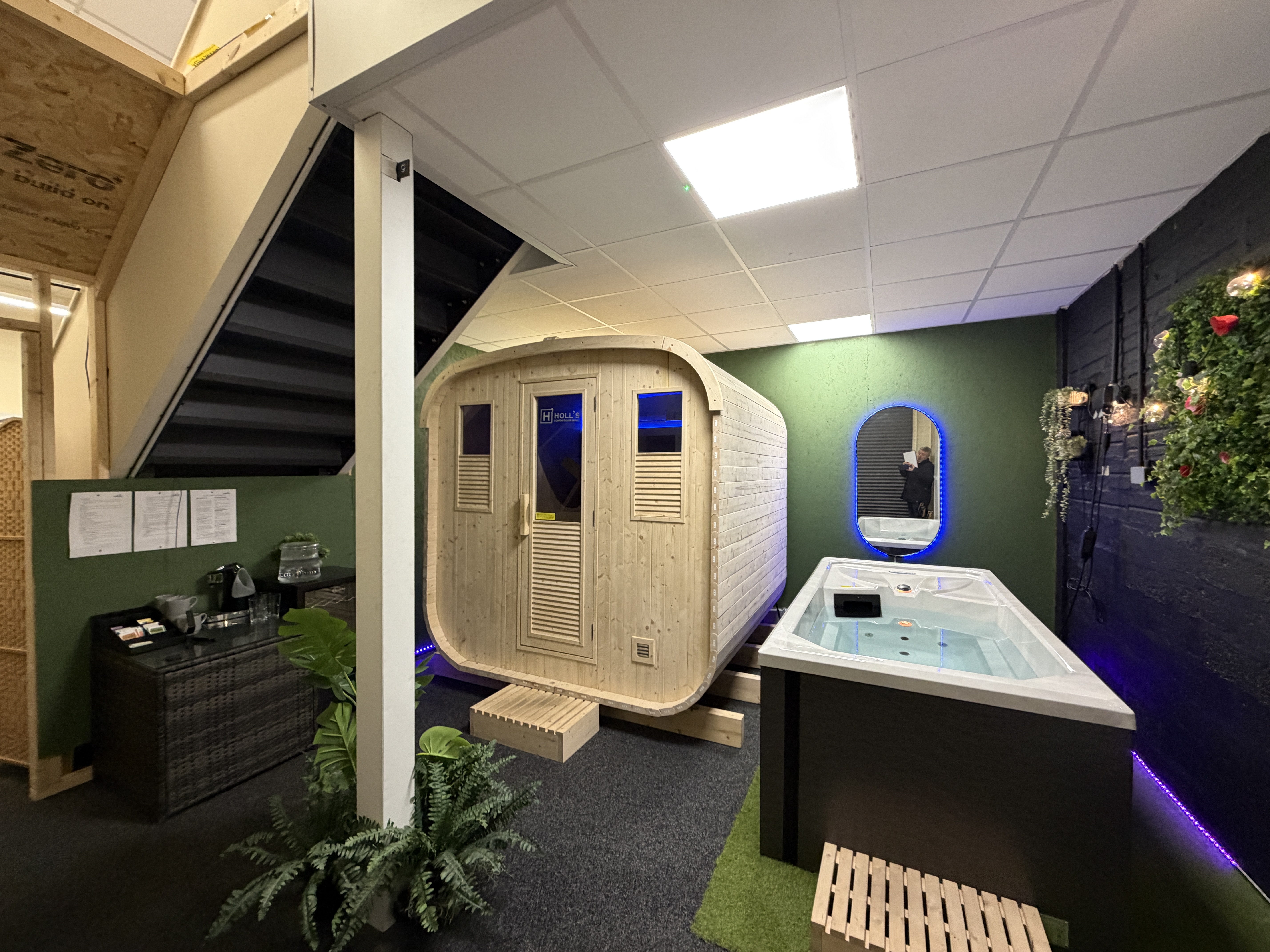 Retail/Shop in Exeter - photo 3