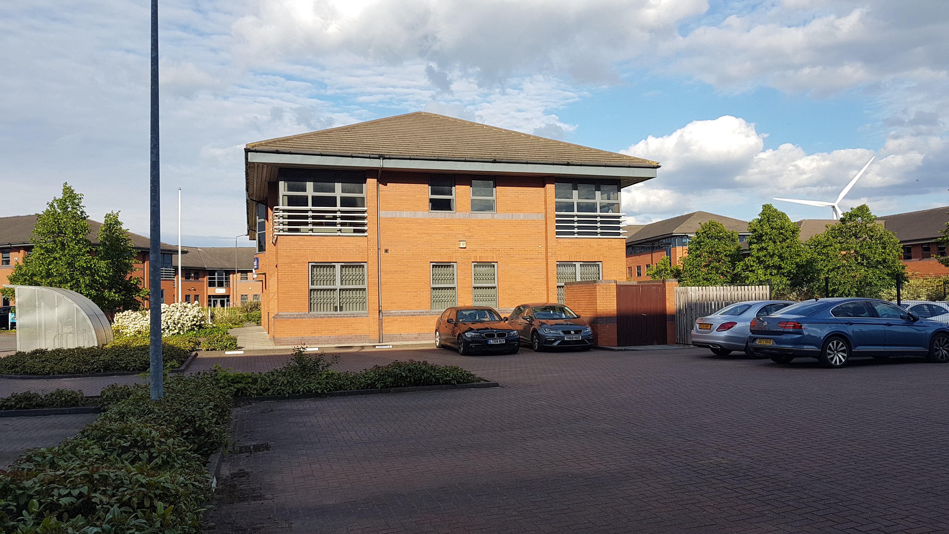 Office in Derby - photo 3