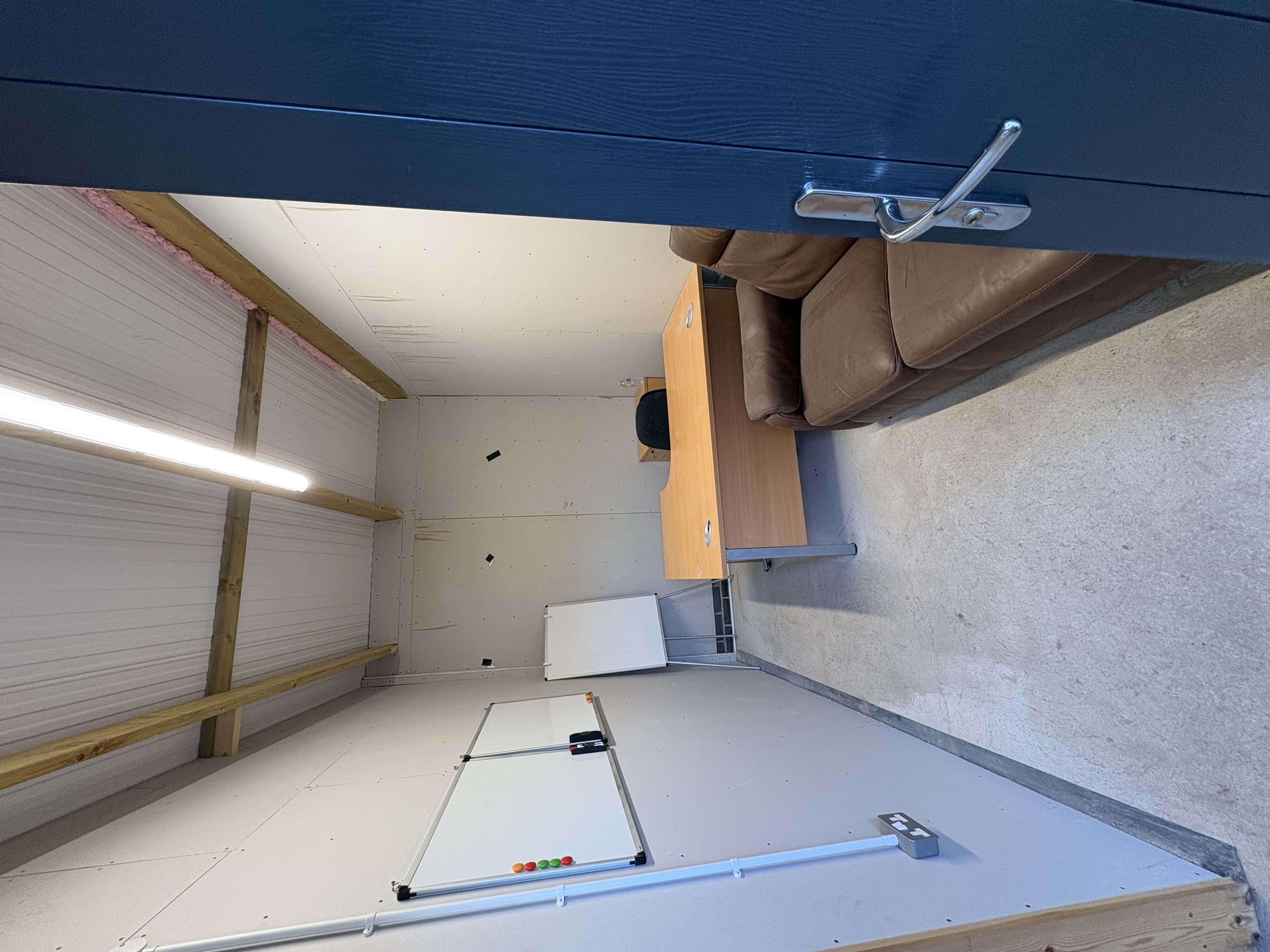 Industrial Unit in Poole - photo 3