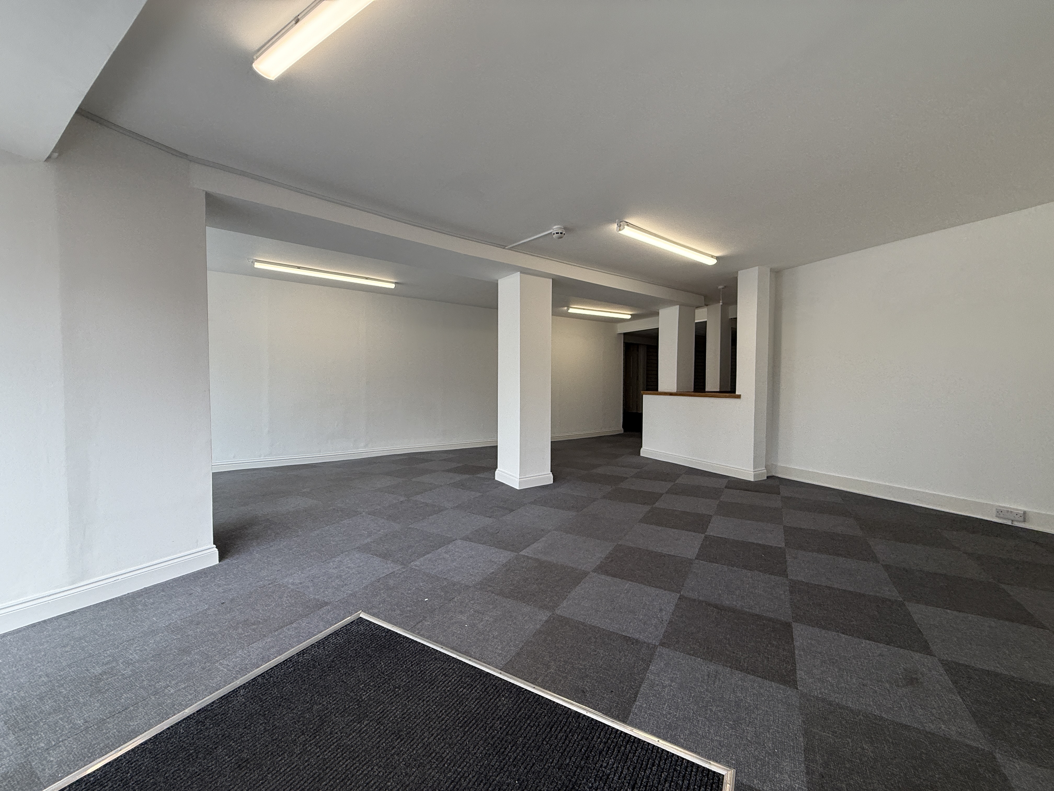 Retail/Shop in Dawlish - photo 2