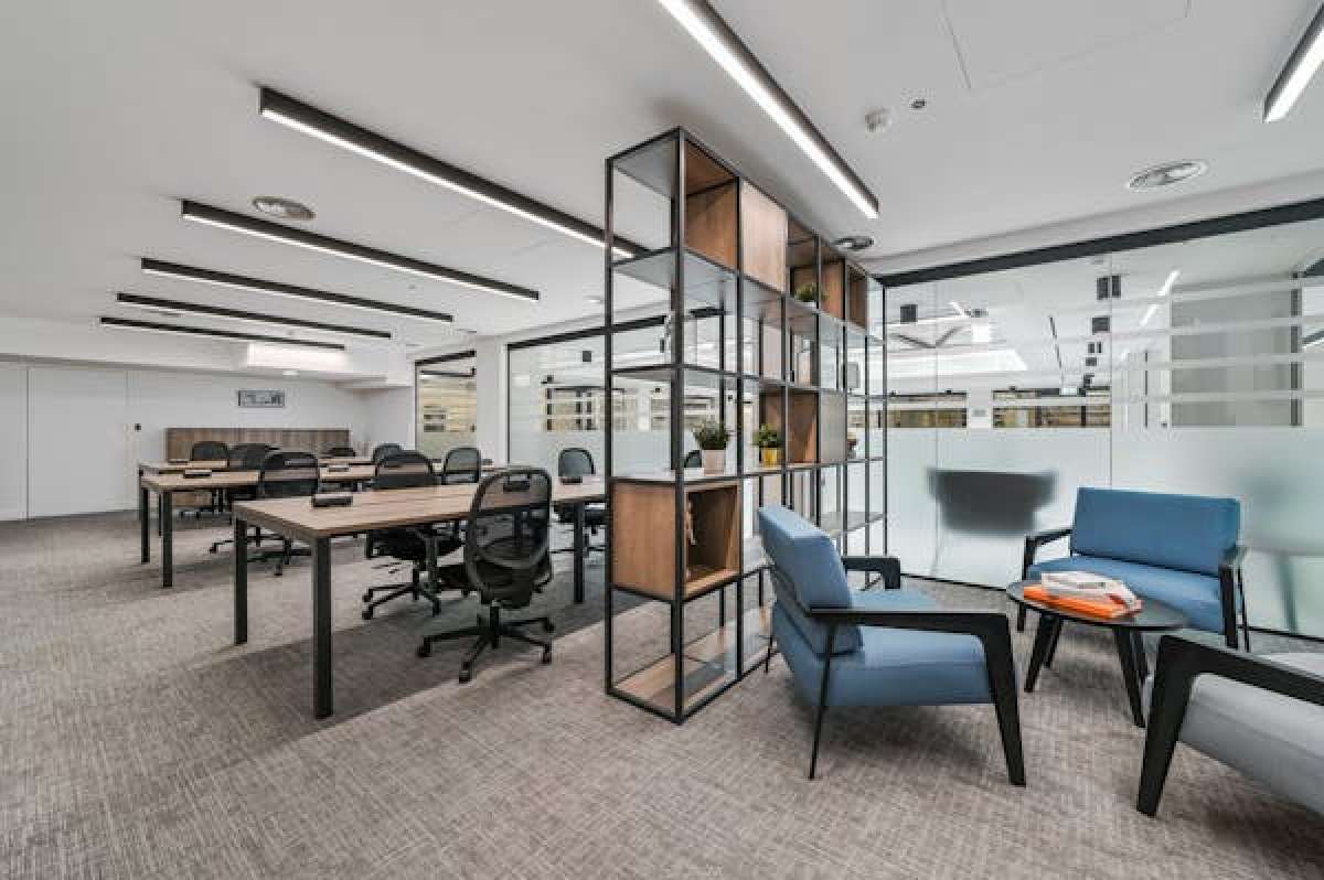 Fully Fitted Cat B Space or Refurbished Cat A with exposed services in London - photo 3