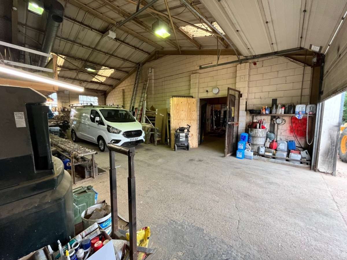 Industrial Unit in Colchester - photo 3