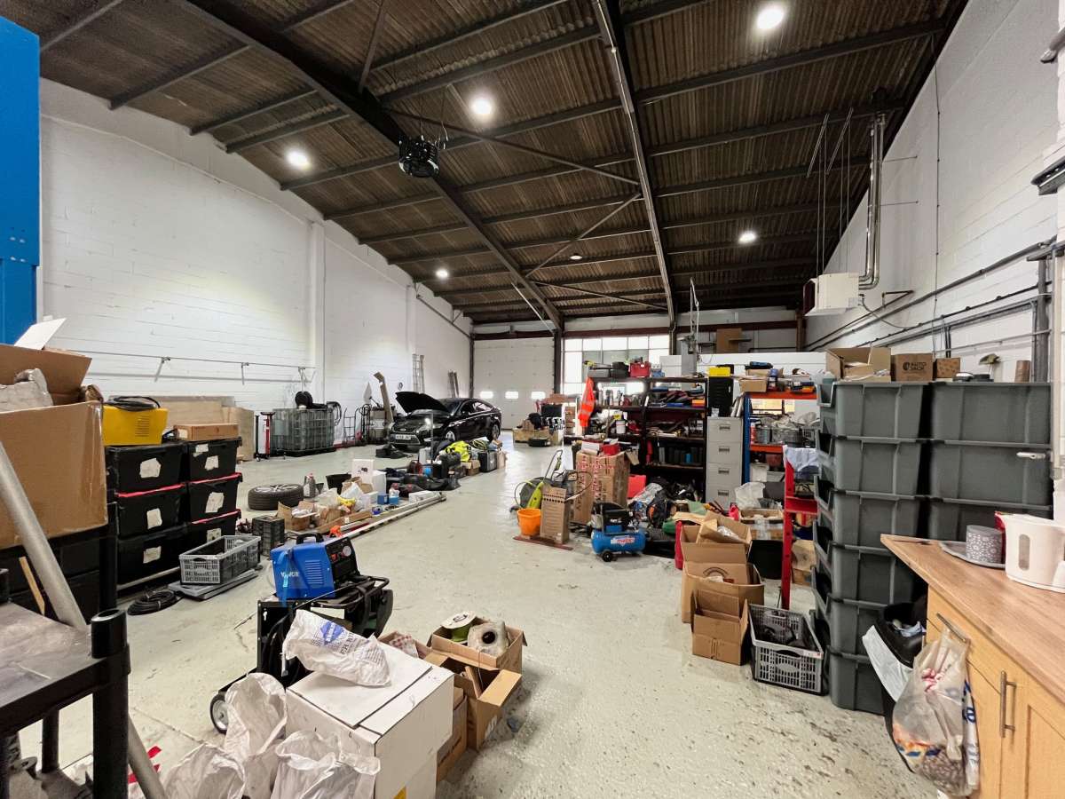 Industrial Unit in Stanway - photo 3