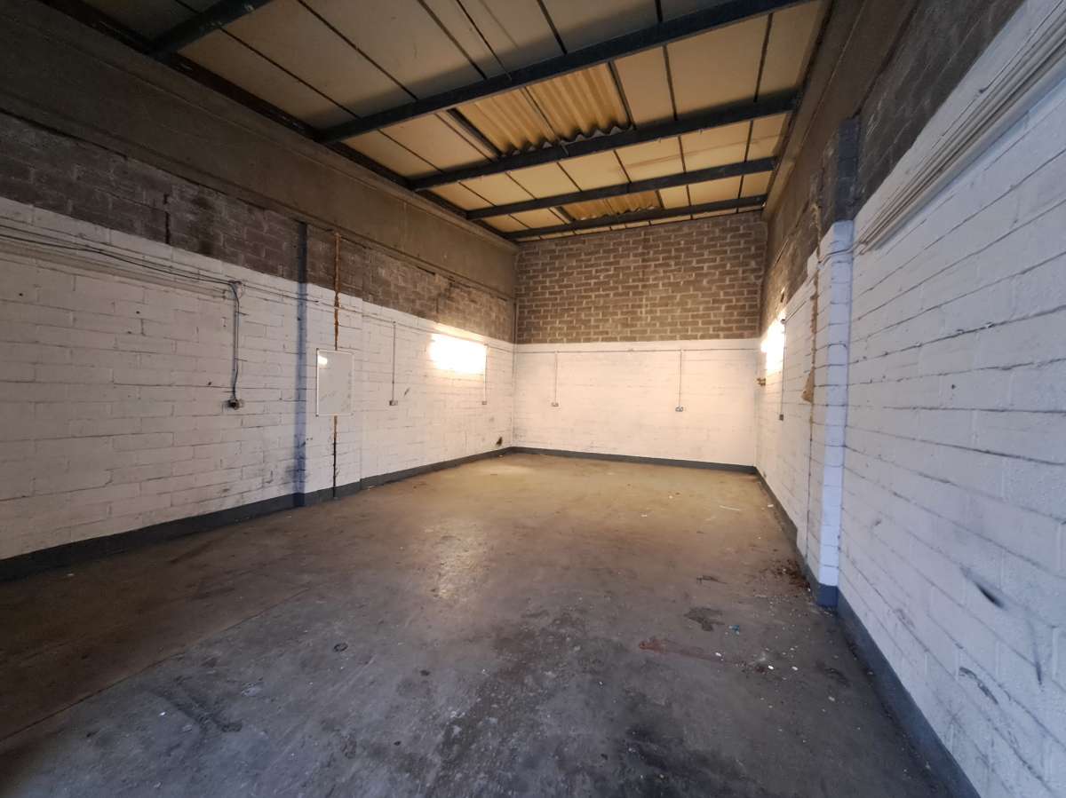 Industrial Unit in Cattedown - photo 3