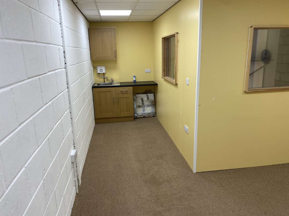 Industrial Unit in Lincoln - photo 3