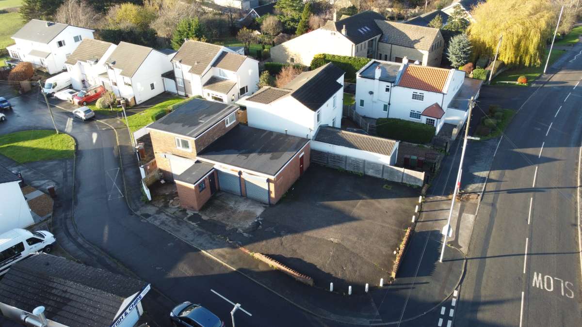 Industrial Unit in Kirkhamgate - photo 2