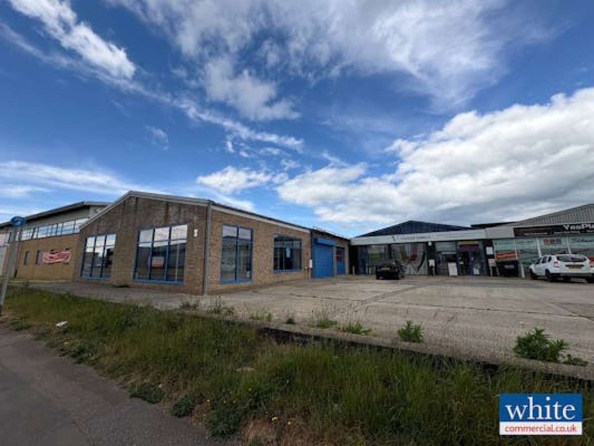 Industrial Unit in Bicester - photo 4