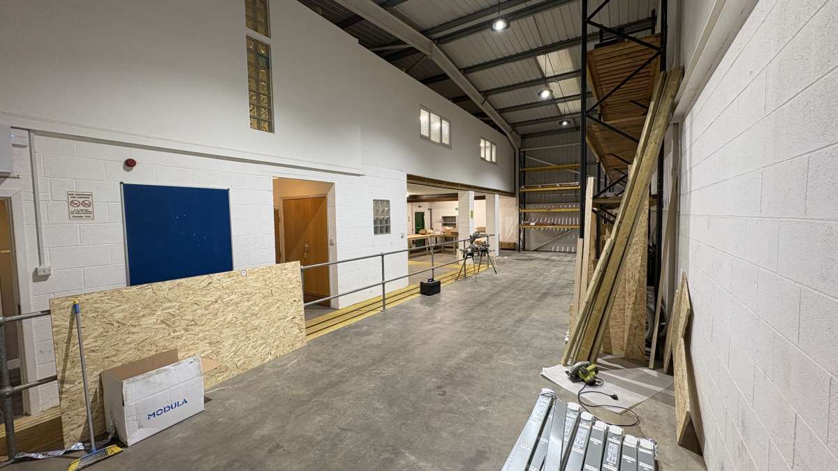 Industrial Unit in Ascot Business Park - photo 4