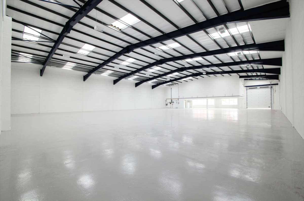 Industrial Unit in Croydon - photo 4