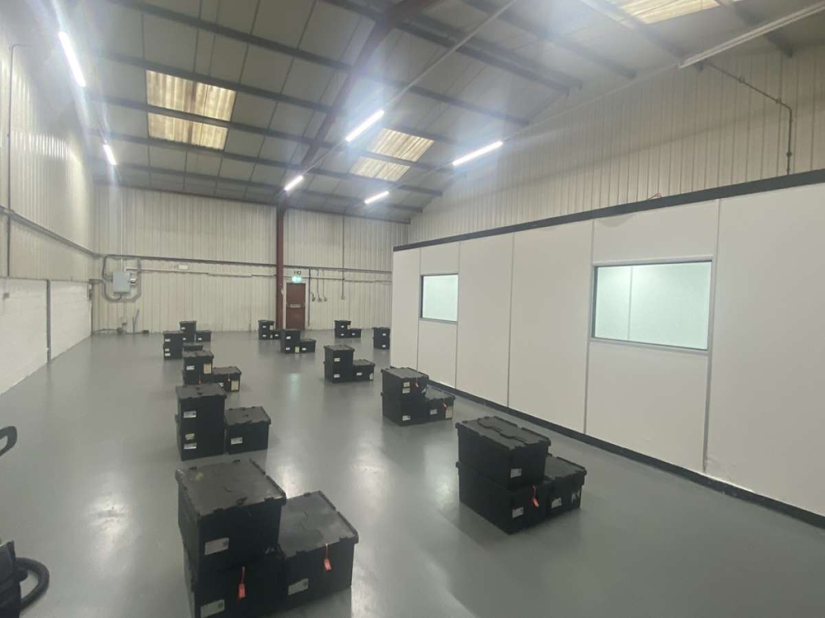 Industrial Unit in Wolverhampton - photo 4