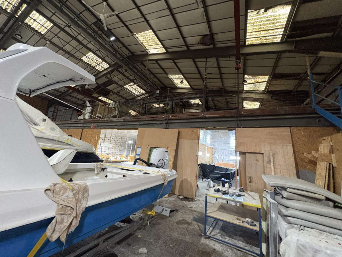 Industrial Unit in New Milton - photo 4