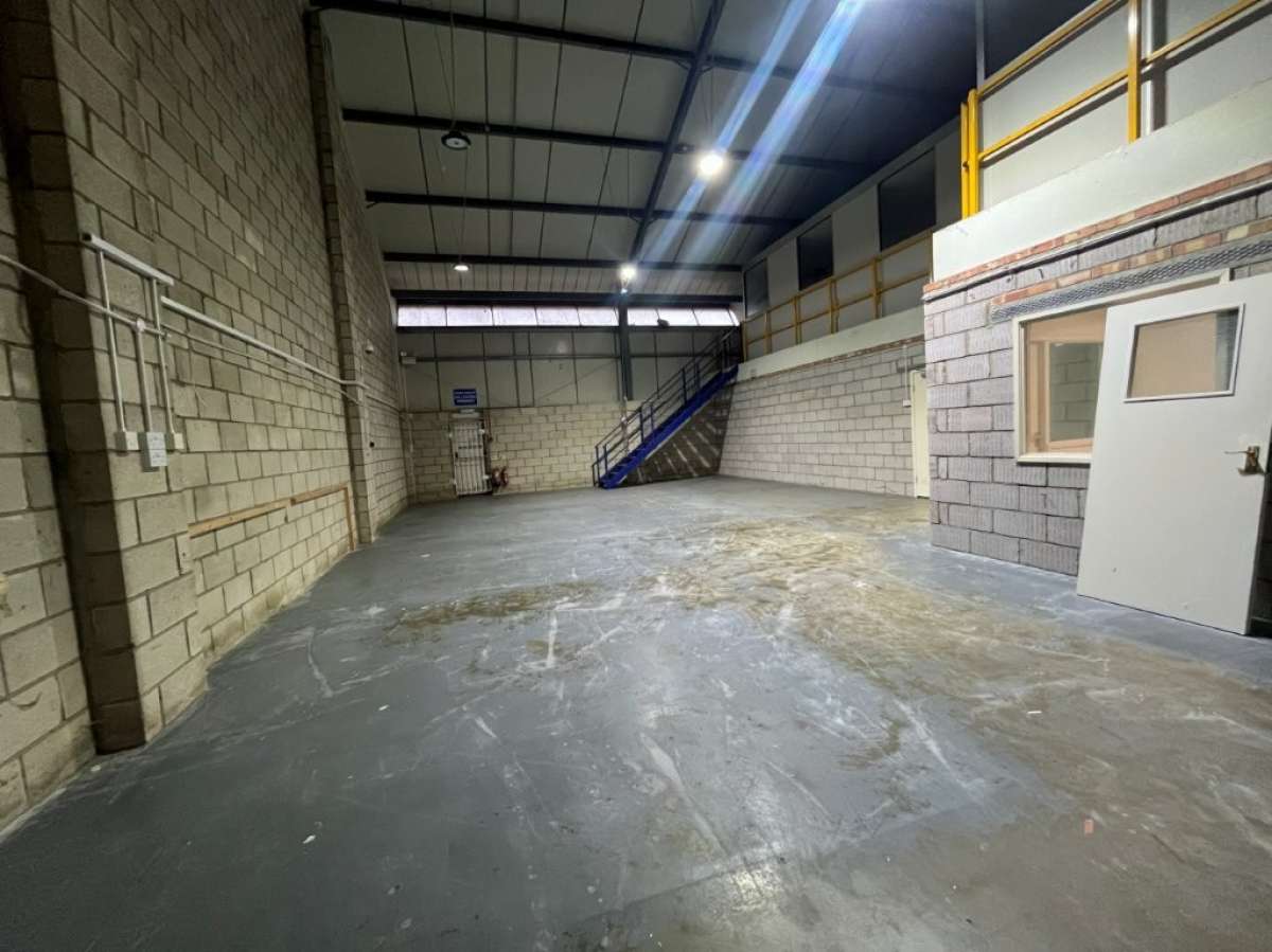Industrial Unit in Ipswich - photo 2