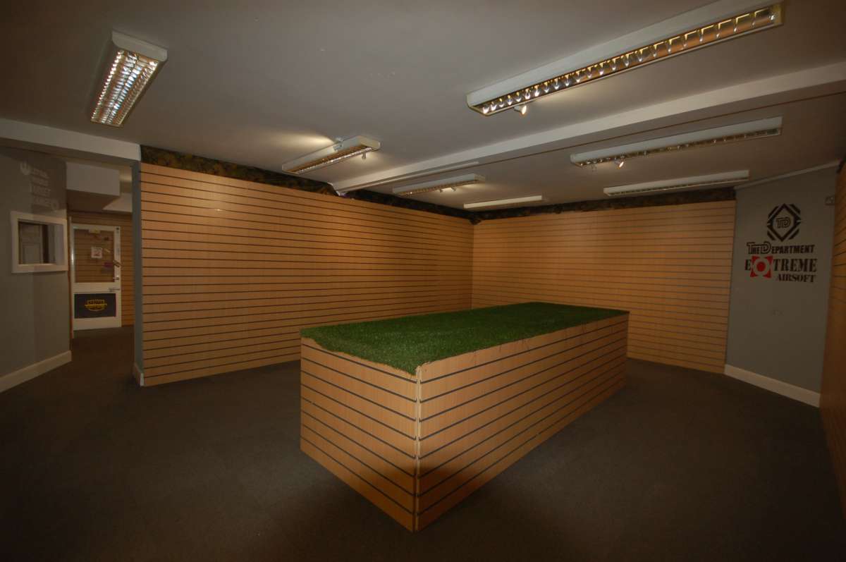 Industrial Unit in Leicester - photo 3