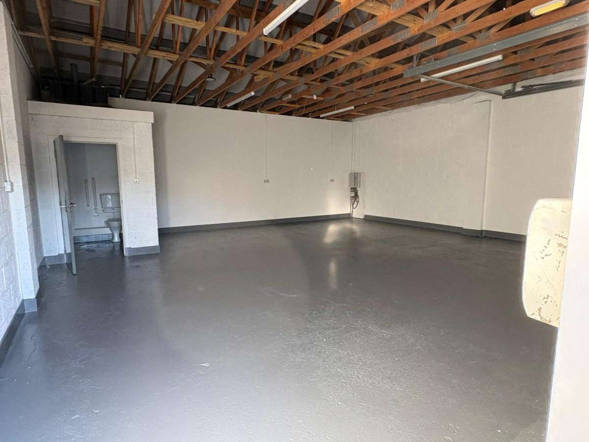 Industrial Unit in Bathgate - photo 2