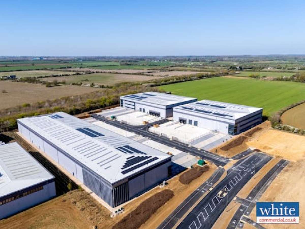 Industrial Unit in Bicester - photo 4