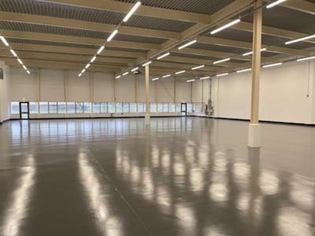 Industrial Unit in Peterborough - photo 2