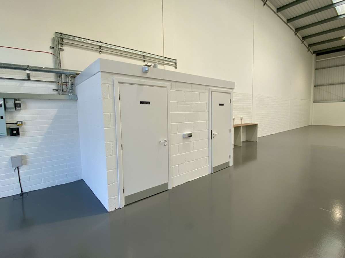 Industrial Unit in Evesham - photo 4