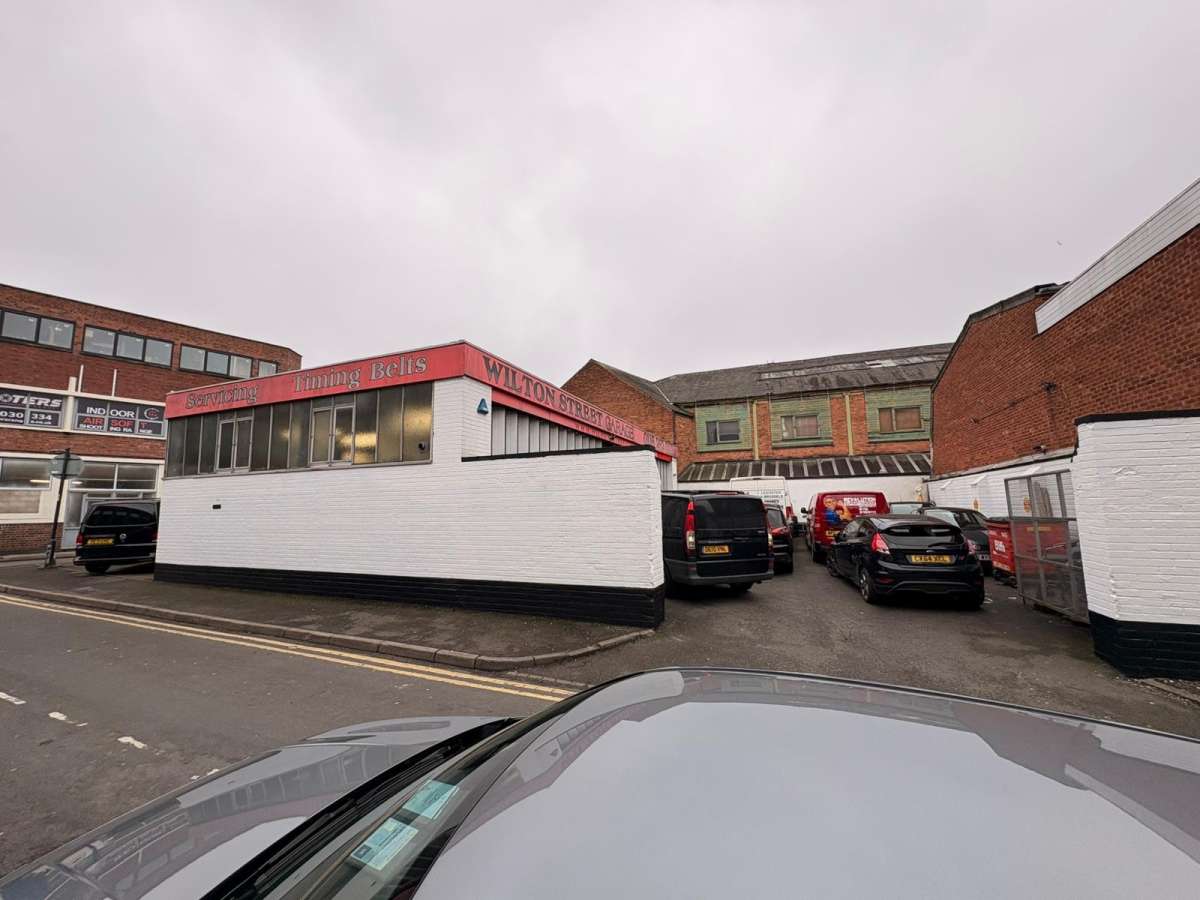 Industrial Unit in Leicester - photo 4