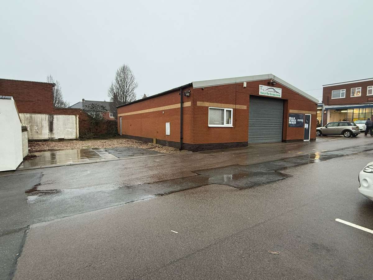 Industrial in Hinckley