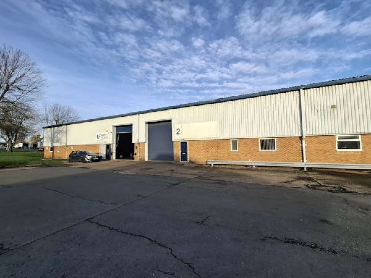 Industrial Unit in Droitwich - photo 2