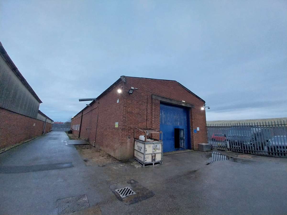 Industrial Unit in Grantham - photo 2