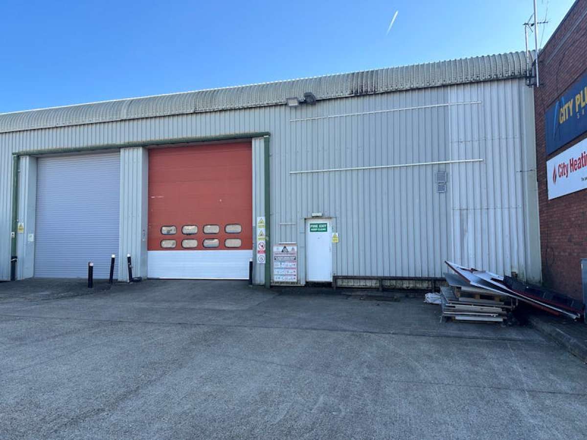 Industrial Unit in Enfield - photo 4