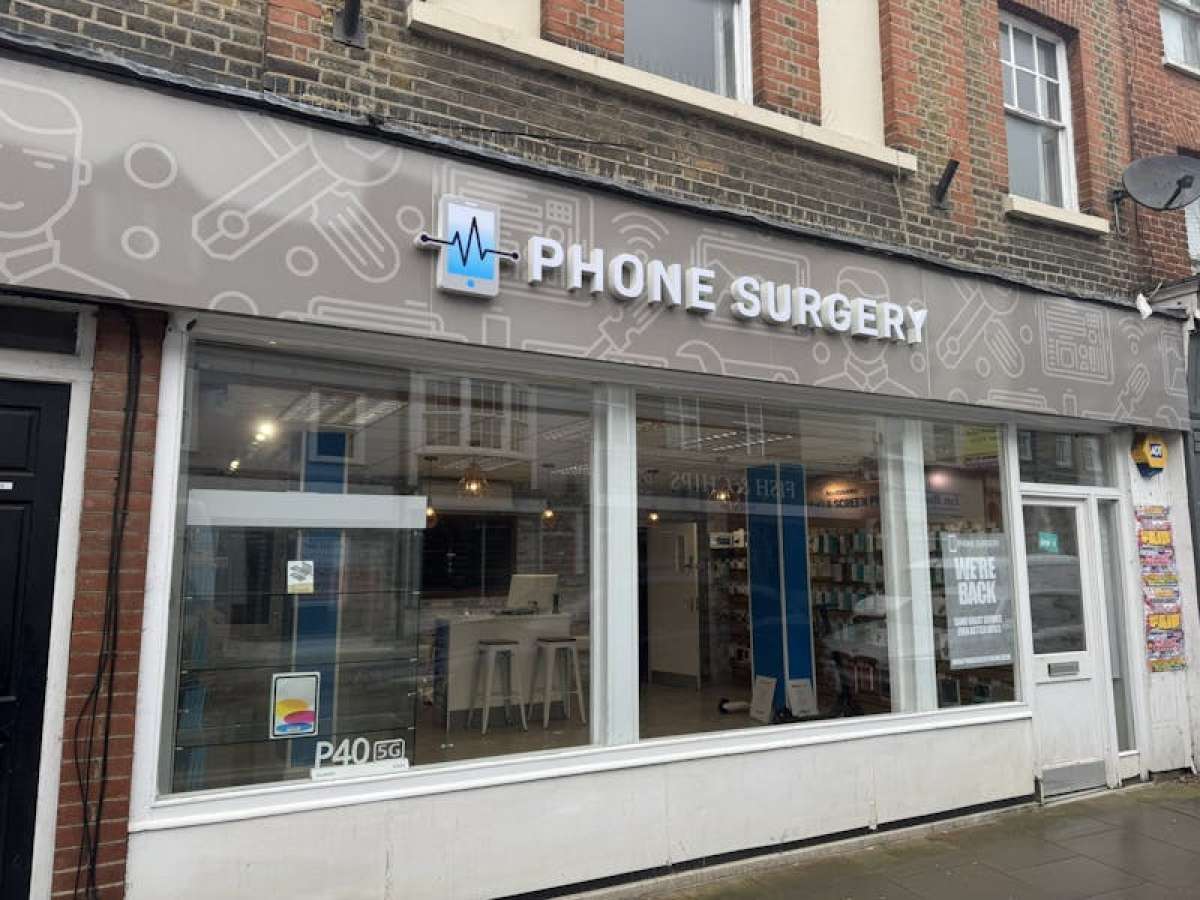 Industrial in Chertsey