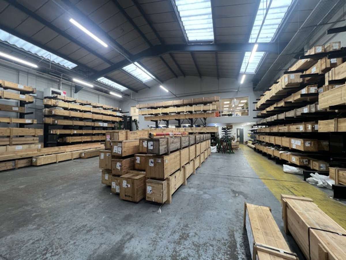 Industrial Unit in Southampton - photo 2