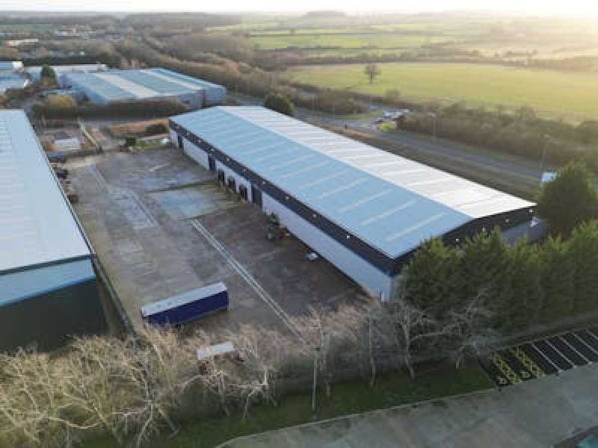 Industrial Unit in Corby - photo 3