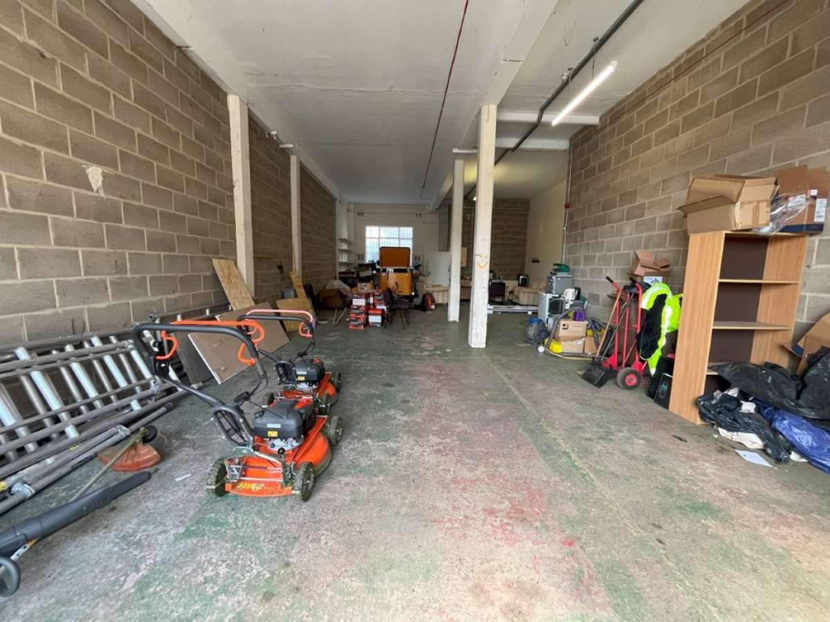 Industrial Unit in Ipswich - photo 2