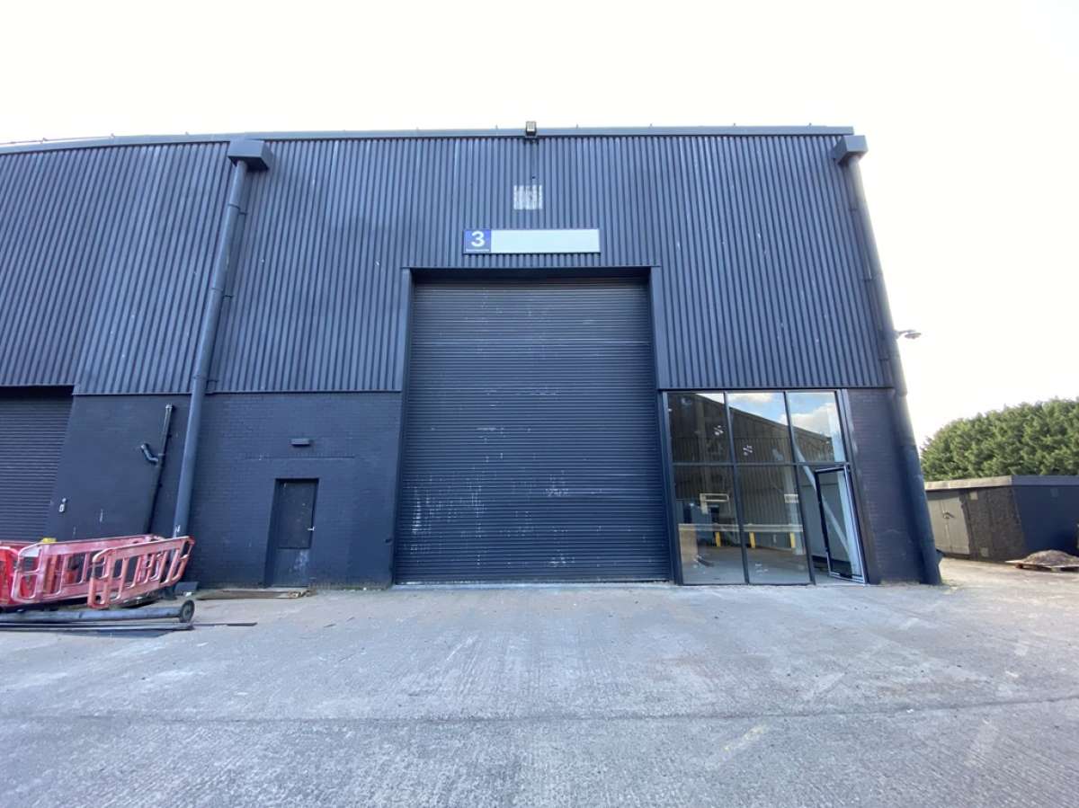 Industrial Unit in Worcester - photo 2