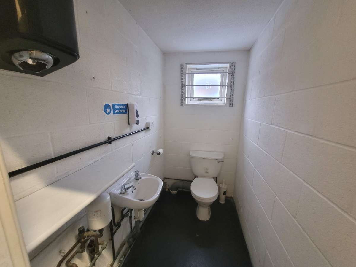 Industrial Unit in Huntingdon - photo 4