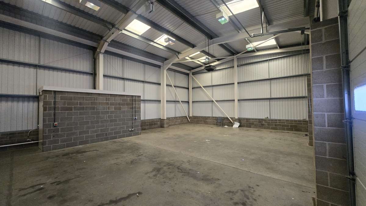 Industrial Unit in Holt - photo 2