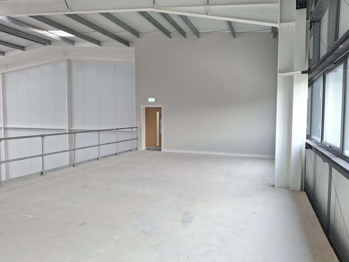 Industrial Unit in Wigston - photo 3