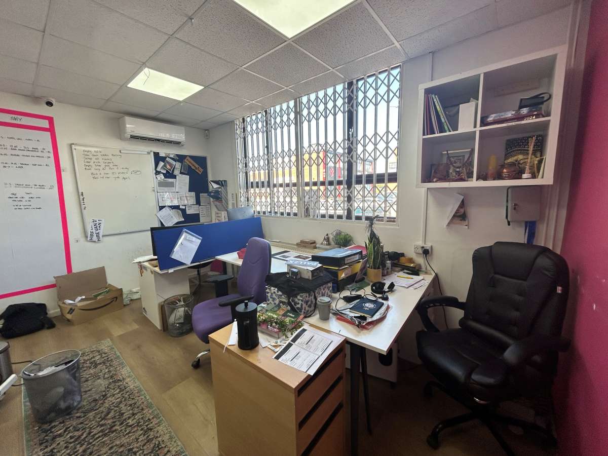 Industrial Unit in Oadby - photo 3