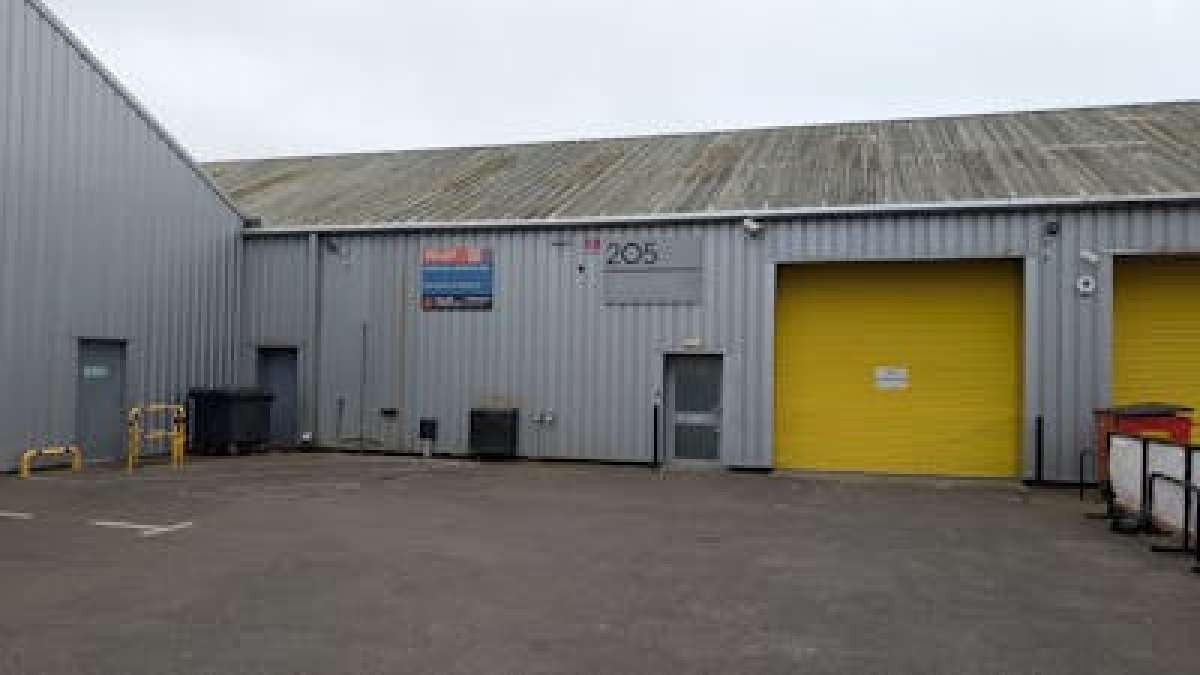 Industrial Unit in Lymington - photo 2