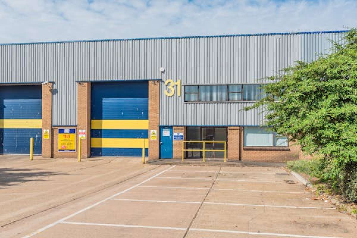 Industrial Unit in Tewkesbury - photo 3