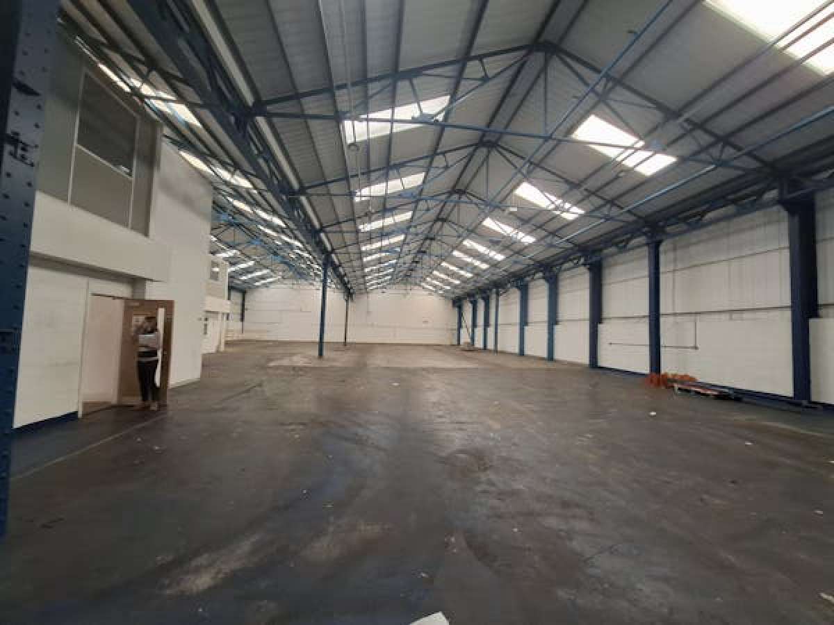 Industrial Unit in Droitwich - photo 2