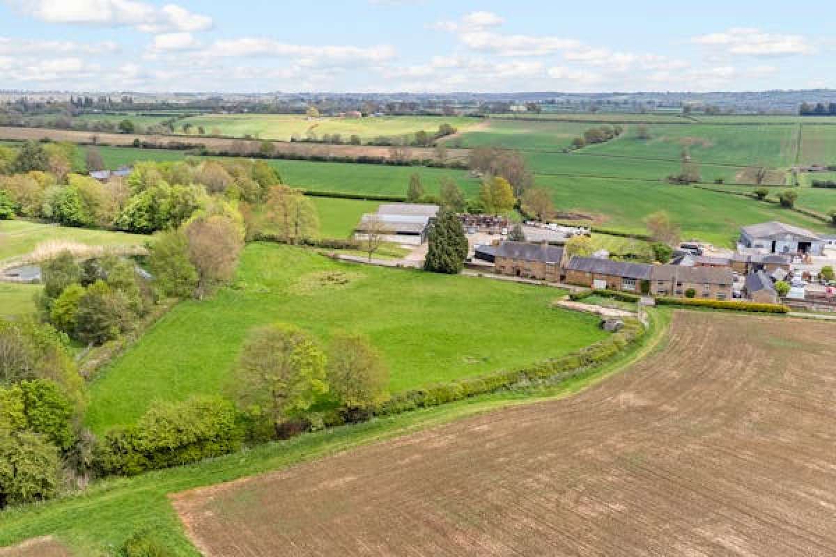 Industrial Unit in Banbury - photo 2