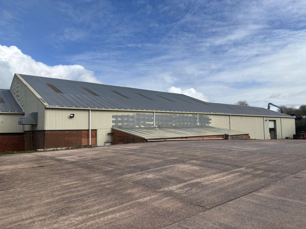 Industrial Unit in Poole - photo 3