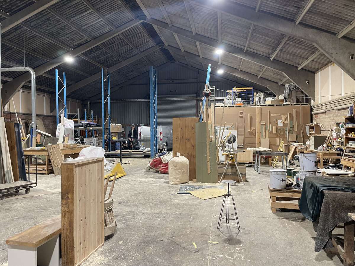 Industrial Unit in East Drayton - photo 4