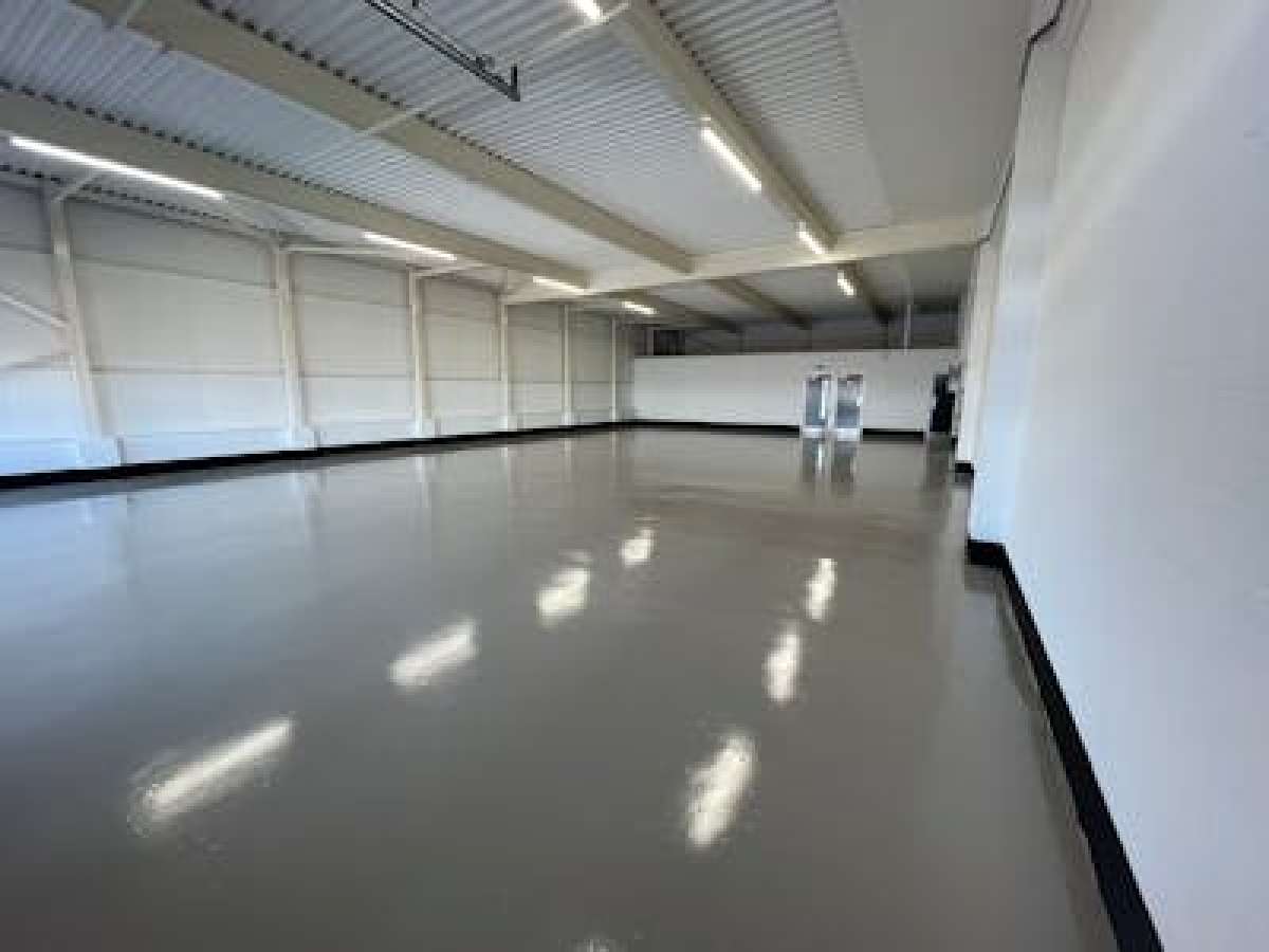 Industrial Unit in Peterborough - photo 3