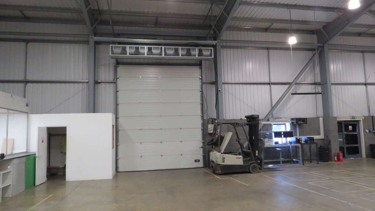 Industrial Unit in Hampton - photo 2