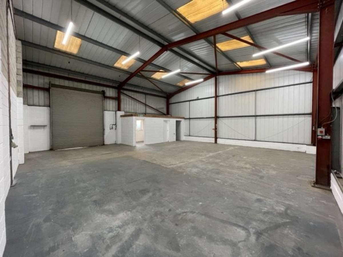 Industrial Unit in Launceston - photo 2