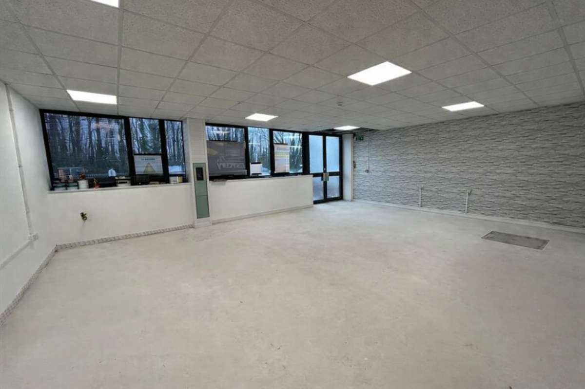 Industrial Unit in Plymouth - photo 4
