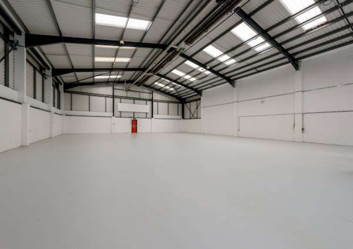 Industrial Unit in Brierley Hill - photo 2