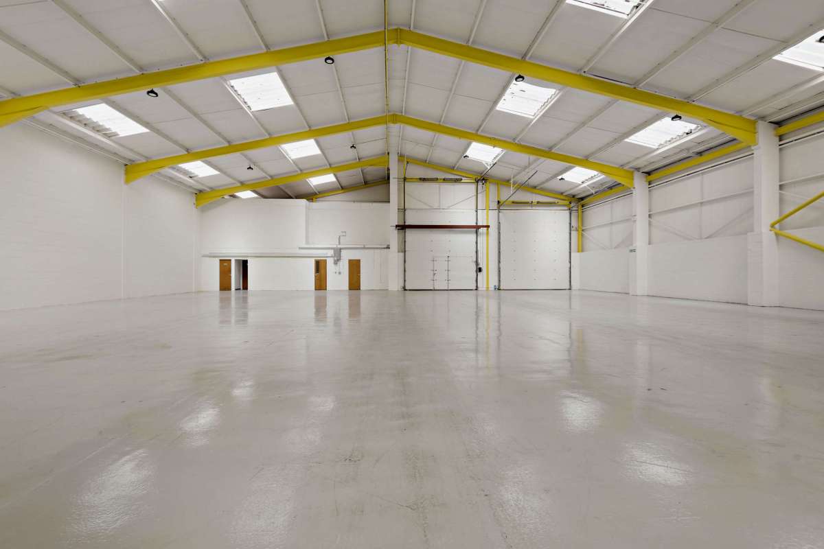 Industrial Unit in Bognor Regis - photo 2