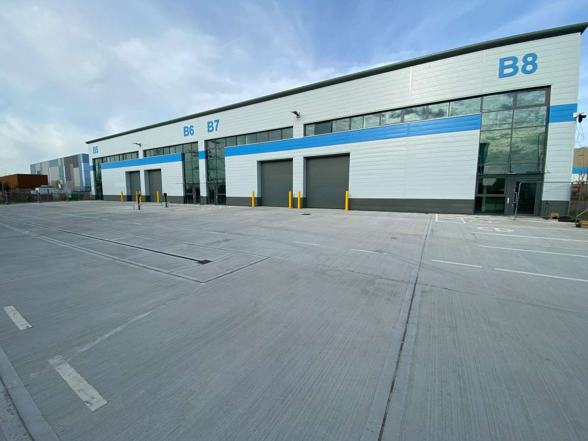 Industrial Unit in Dartford - photo 2