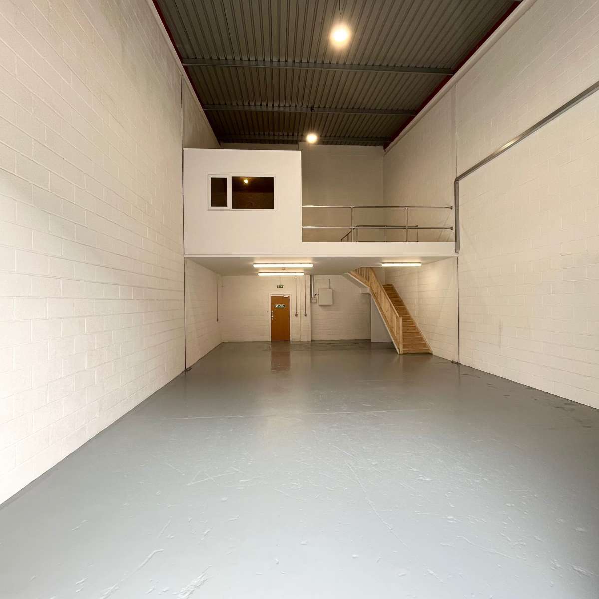 Industrial Unit in Bristol - photo 2